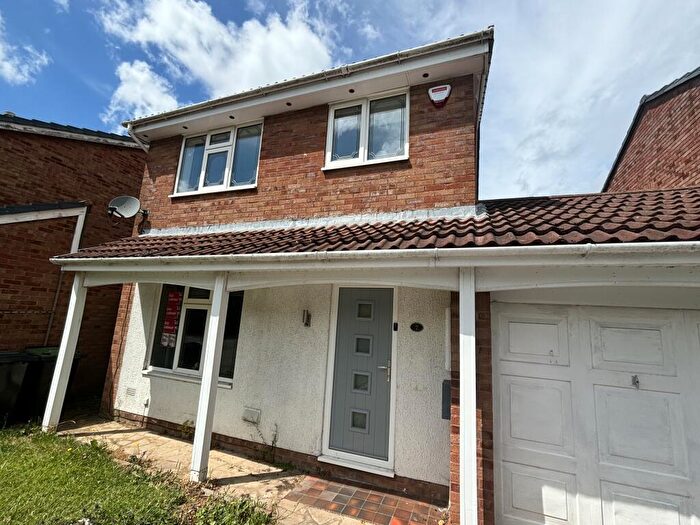 3 Bedroom House To Rent In Carnoustie Close, Nuneaton, CV11
