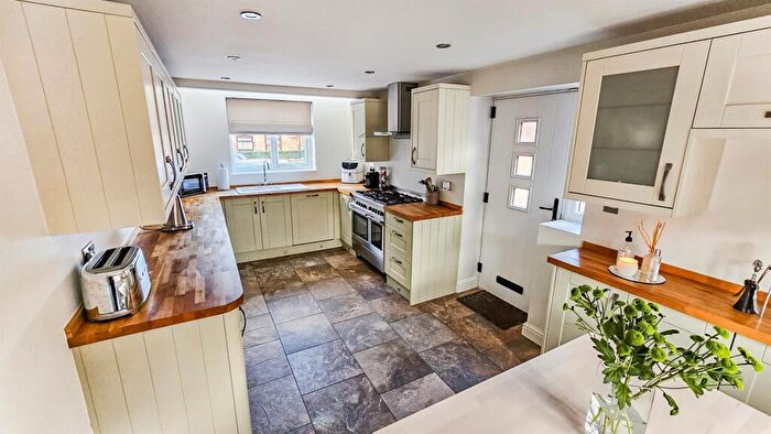 3 Bedroom House To Rent In Old Farm Court, Barton-In-Fabis, Nottingham, NG11