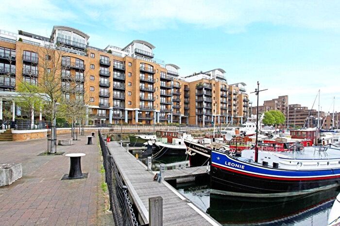 2 Bedroom Flat For Sale In Teal Court, Star Place, London, E1W