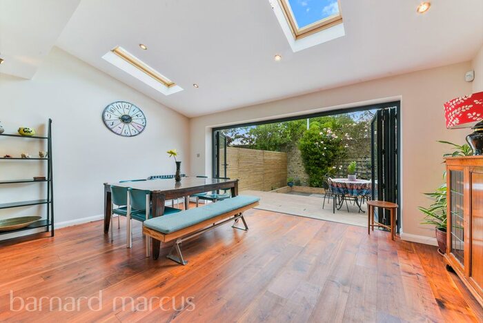 3 Bedroom Terraced House To Rent In Craignair Road, London, SW2