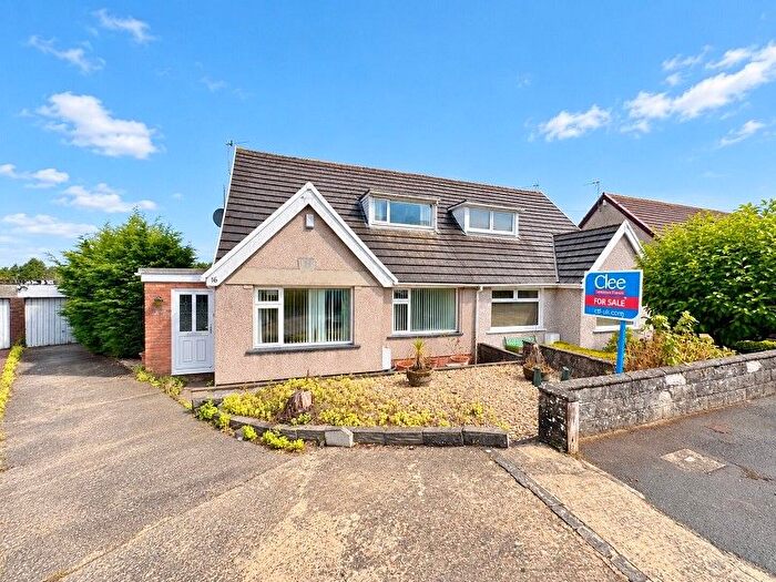 3 Bedroom Semi-Detached House For Sale In Venables Close, Fforestfach, Swansea, City And County Of Swansea., SA5