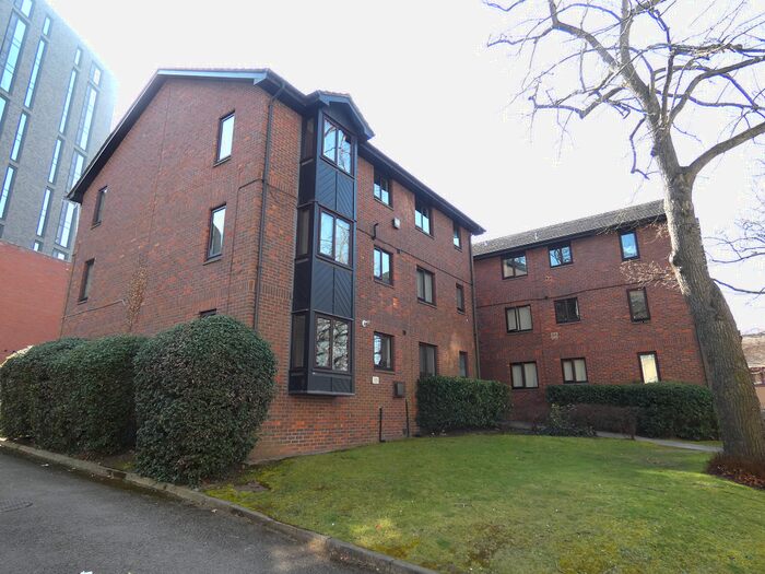 1 Bedroom Property To Rent In Somerset House, Woking, Surrey, GU22