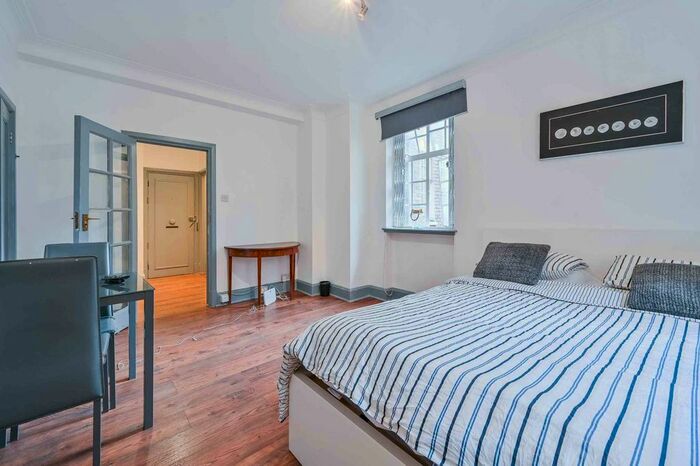 Studio To Rent In Seymour Street, Marylebone, London, W1H