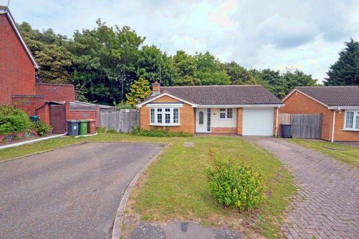 3 Bedroom Detached Bungalow To Rent In Catherine Close, Orton Longueville, Peterborough, PE2