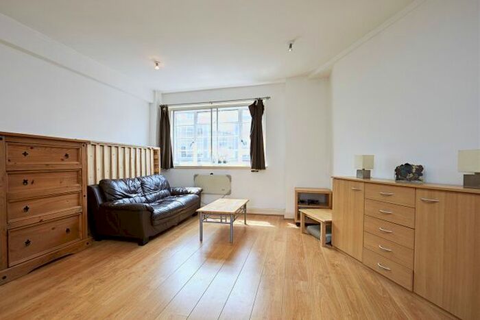 Studio To Rent In Phoenix House, Charing Cross Road, London, WC2H