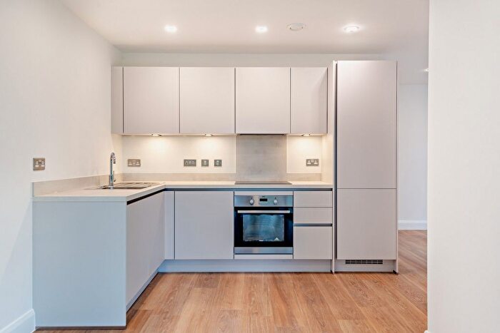 1 Bedroom Flat To Rent In Pagasus Way, Haddenham, HP17