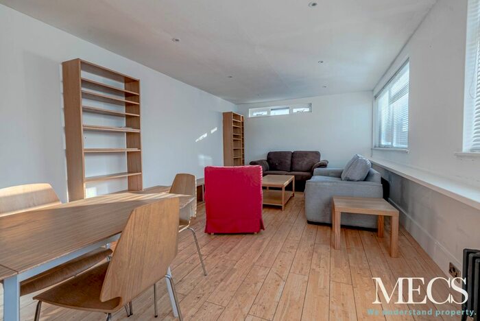 3 Bedroom Flat To Rent In Mark House, Wake Green Road, Birmingham, B13