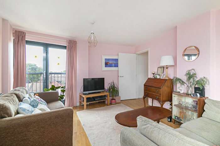 1 Bedroom Apartment To Rent In Granary Court, Millstone Close, London, London, E15