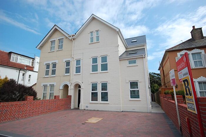 1 Bedroom Flat To Rent In Southcote Road, Bournemouth, BH1