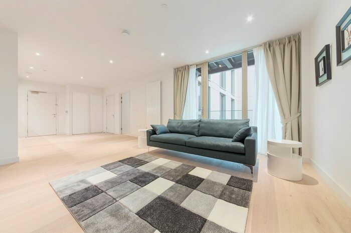 1 Bedroom Flat To Rent In Liner House, Royal Wharf Walk, Royal Wharf, London, E16
