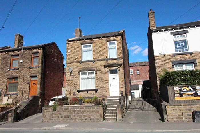 2 Bedroom Detached House To Rent In Bradford Road, Birstall, Batley, WF17