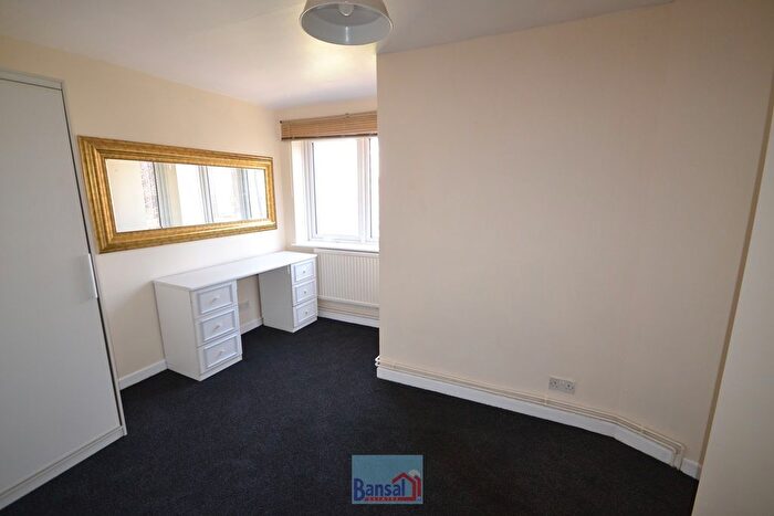 1 Bedroom Flat To Rent In Trinity Walk, City Centre, CV1