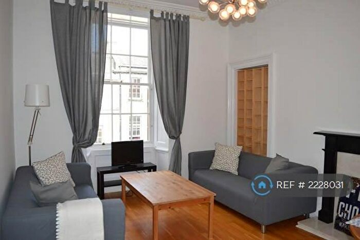 2 Bedroom Flat To Rent In Lord Russell Place, Edinburgh, EH9