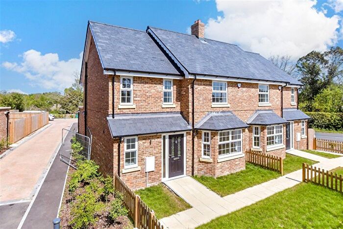 4 Bedroom Semi-Detached House For Sale In Claygate, Marden, Tonbridge, Kent, TN12