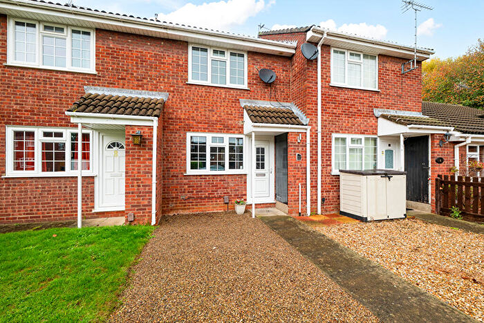 2 Bedroom Terraced House For Sale In Neile Close, Lincoln, Lincolnshire, LN2