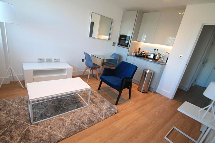 1 Bedroom Apartment To Rent In Laporte Way, Luton, LU4