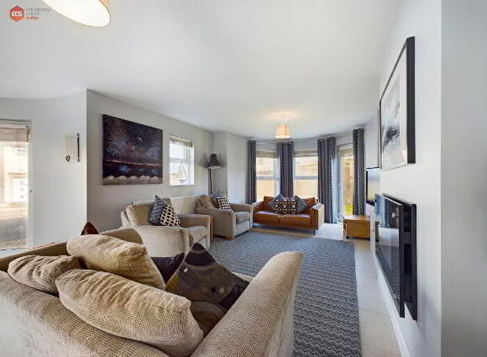 3 Bedroom Apartments For Sale In West Strand Avenue, Portrush, BT56