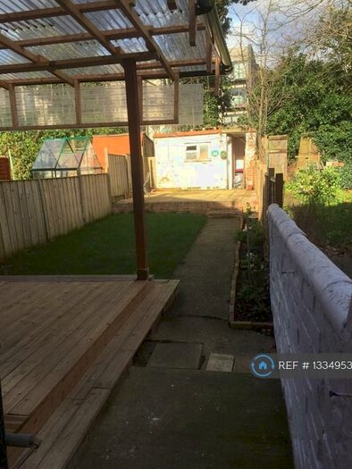 1 Bedroom Terraced House To Rent In Surrey Road, Reading, RG2