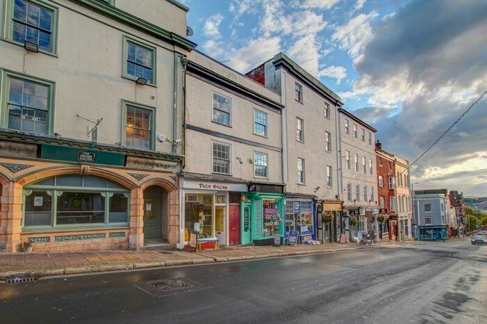 2 Bedroom Flat To Rent In Fore Street, Exeter, EX4