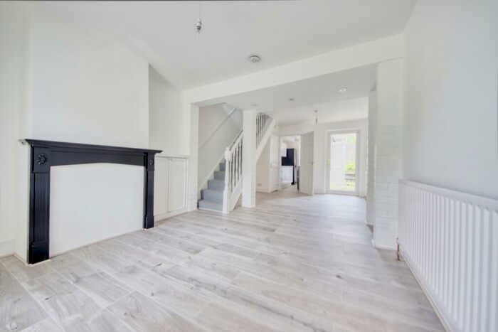 3 Bedroom Terraced House To Rent In Railway Street, Northfleet, Gravesend, Kent, DA11