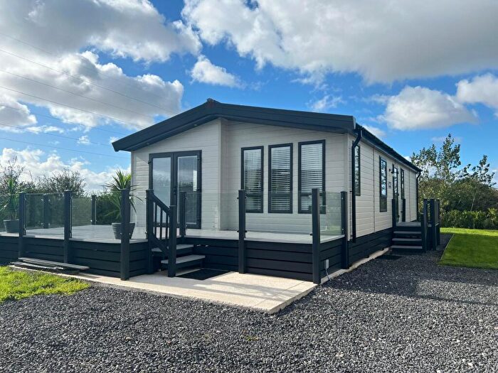 2 Bedroom Lodge For Sale In Two Bed Atlas Debonair (), Poulton Plaiz Leisure Park, Garstang Rd W, Poulton-le-Fylde, Lancashire, FY6