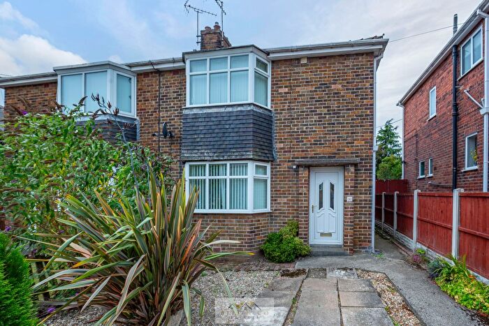 3 Bedroom Semi-detached House For Sale In Chantry Place, Kiveton Park, Sheffield, S26