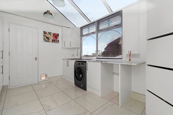 5 Bedroom Detached House For Sale In Windmill Hill, Hailsham, BN27