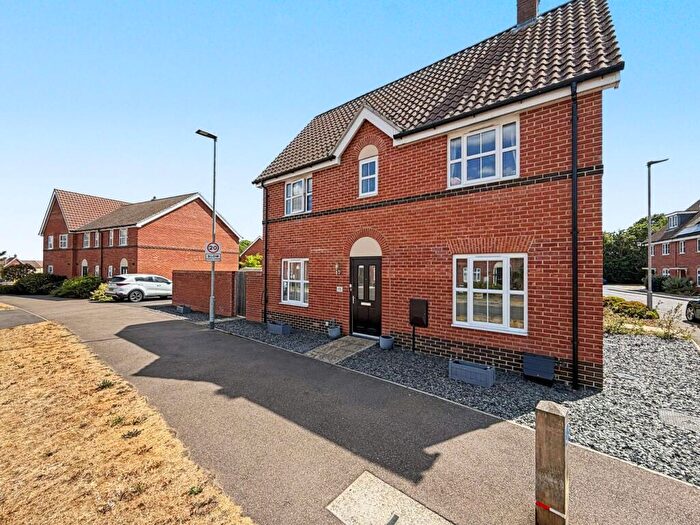 3 Bedroom End Of Terrace House For Sale In Brooke Way, Stowmarket, IP14