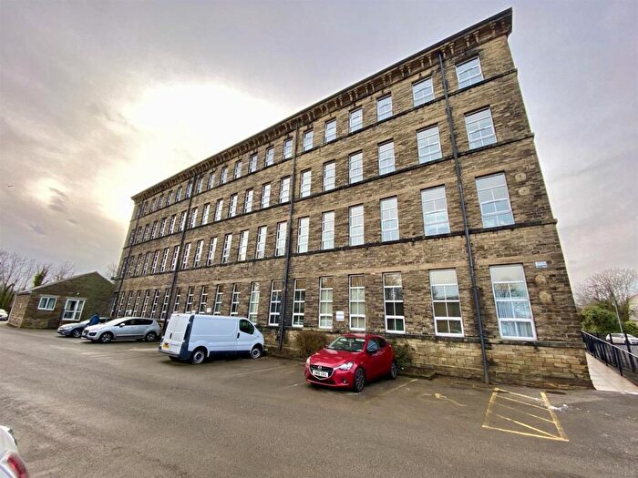 2 Bedroom Apartment For Sale In Balme Road, Cleckheaton, BD19