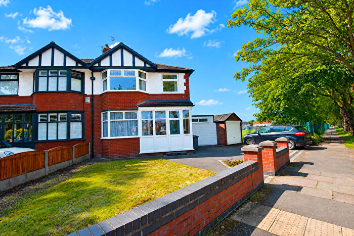 3 Bedroom Semi-Detached House For Sale In Bowfell Road, Urmston, M41