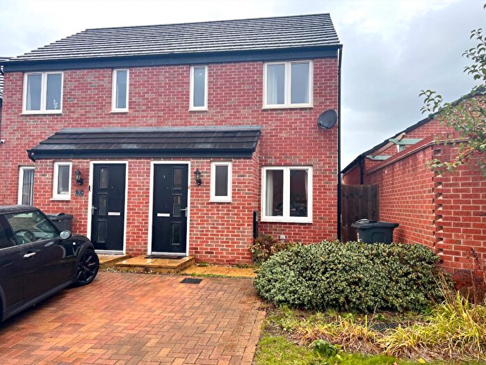 2 Bedroom Semi-Detached House To Rent In Hever Close, St Crispin, Northampton, NN5