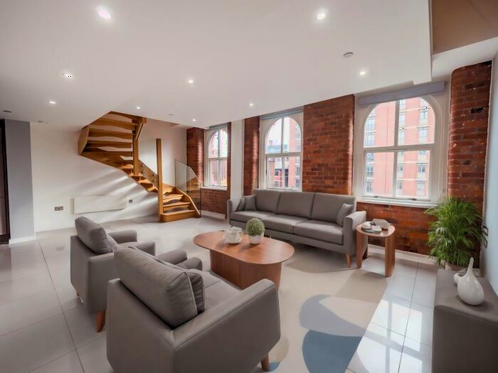 3 Bedroom Duplex To Rent In Apt . :: Ice Plant, M4