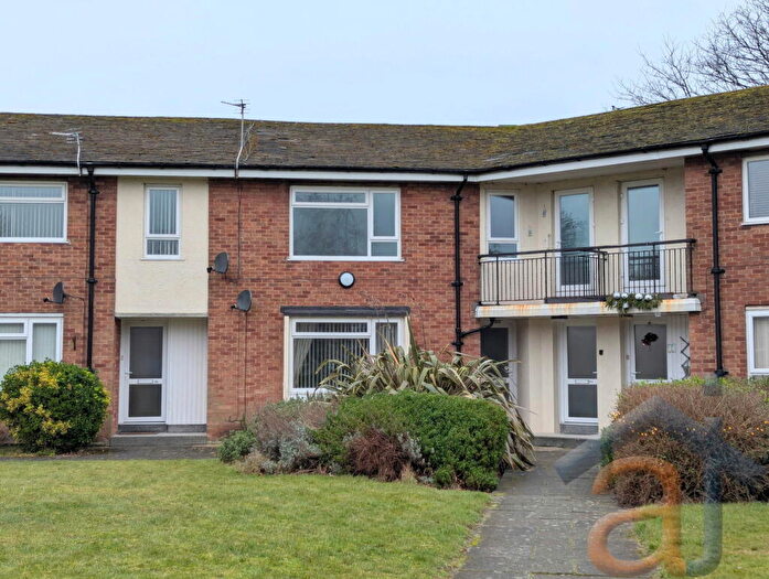 2 Bedroom Apartment To Rent In First Floor Apartment, Warren Court, Birkdale, Southport, Merseyside, PR8