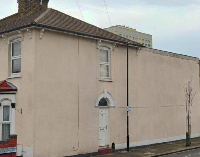 2 Bedroom Flat To Rent In Fairfield Road, London, N18