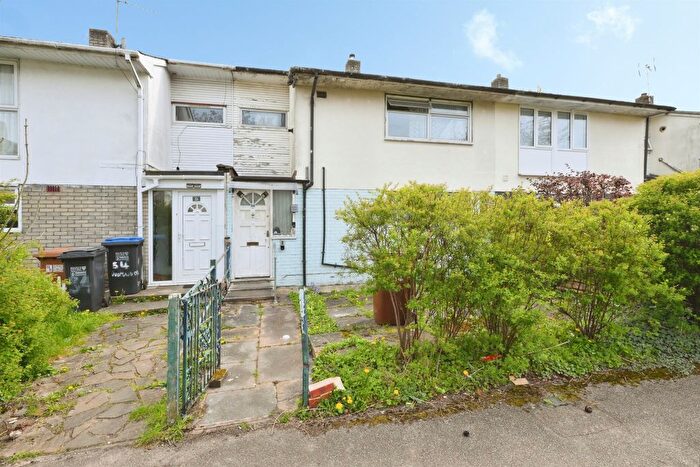 3 Bedroom Terraced House For Sale In Deerswood Avenue, Hatfield, AL10