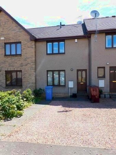 2 Bedroom Terraced House To Rent In Seafield Close, Dundee, DD1