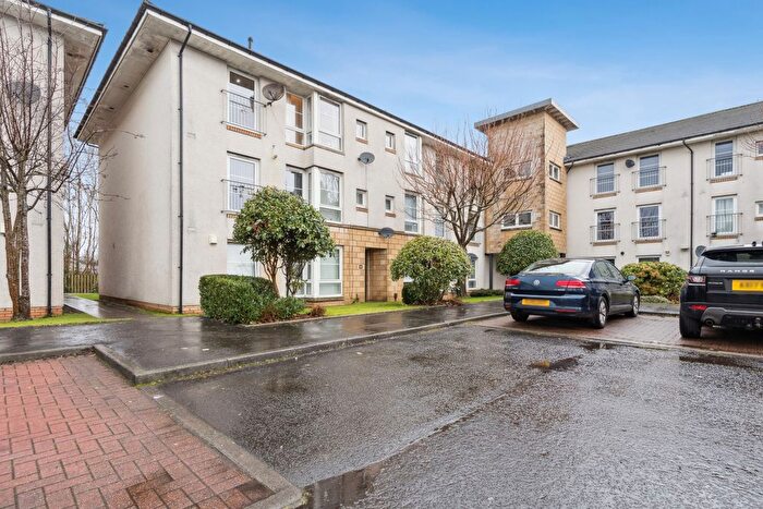 2 Bedroom Flat For Sale In Jenny Lind Court, G46