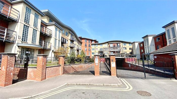 2 Bedroom Apartment To Rent In Quadrant Court, Jubilee Square, Reading, Berkshire, RG1