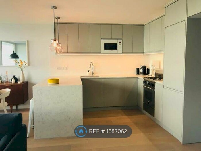 3 Bedroom Flat To Rent In Holcroft Court, London, W1W