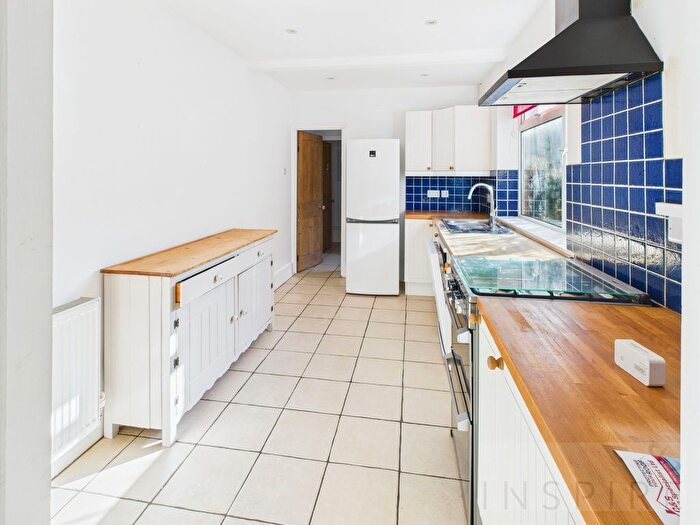 3 Bedroom Semi-Detached House To Rent In Oakhill Road, Horsham, RH13