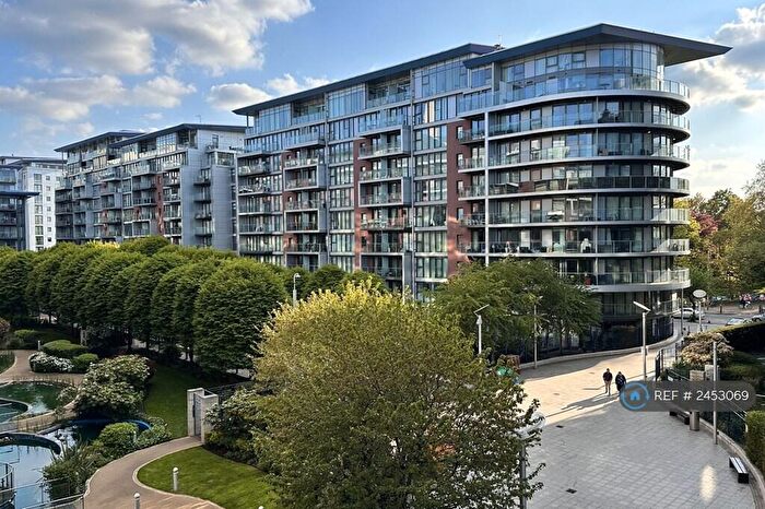 Studio To Rent In Howard Building, London, SW11