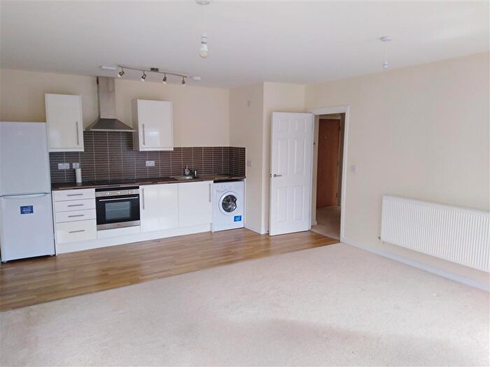 1 Bedroom Property To Rent In Mansel Street, Swansea, SA1
