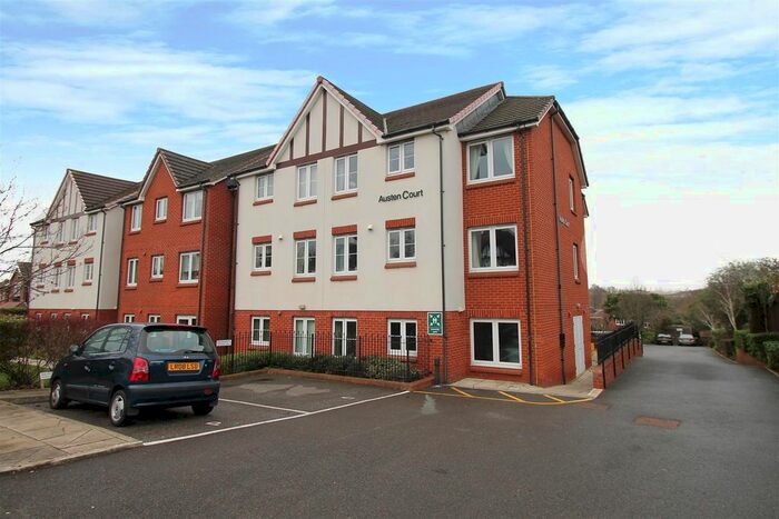 2 Bedroom Flat To Rent In Austen Court, Winchmore Hill Road, London, N21