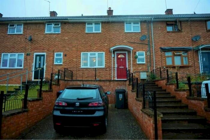 3 Bedroom Terraced House To Rent In Chaulden Terrace, Hemel Hempstead, HP1