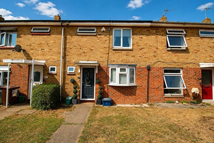 3 Bedroom Terraced House For Sale In Hollyfield, Harlow, CM19