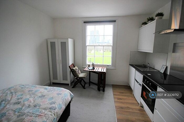 Studio To Rent In Kennington Lane, Vauxhall, SE11