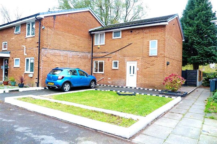 3 Bedroom Semi-Detached House To Rent In Clement Stott Close, Blackley, Manchester, M9