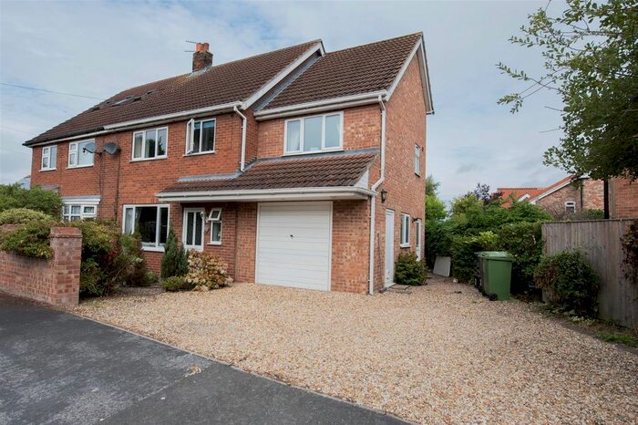 4 Bedroom Semi-Detached House For Sale In Snowdon Close, Askham Richard, York, YO23