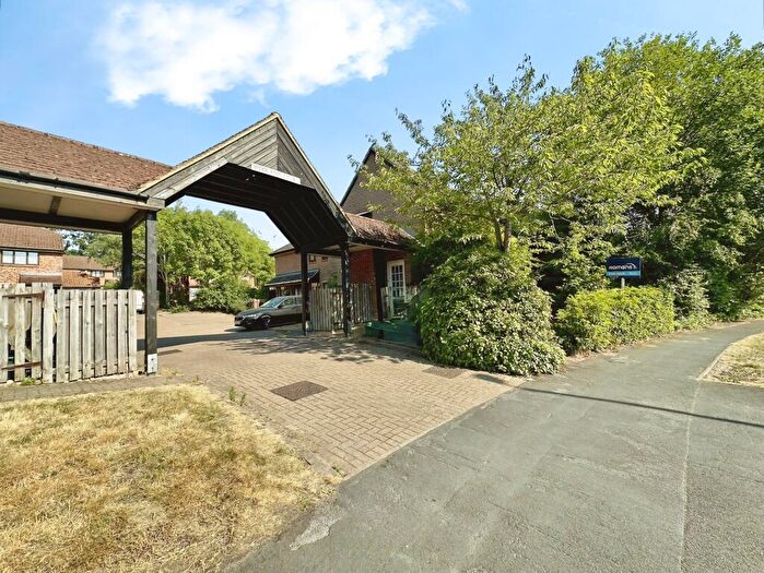 1 Bedroom Maisonette For Sale In Wooland Court, Church Crookham, Fleet, GU52