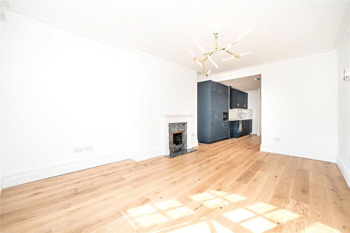 1 Bedroom Flat To Rent In Queen's Gate, London, SW7